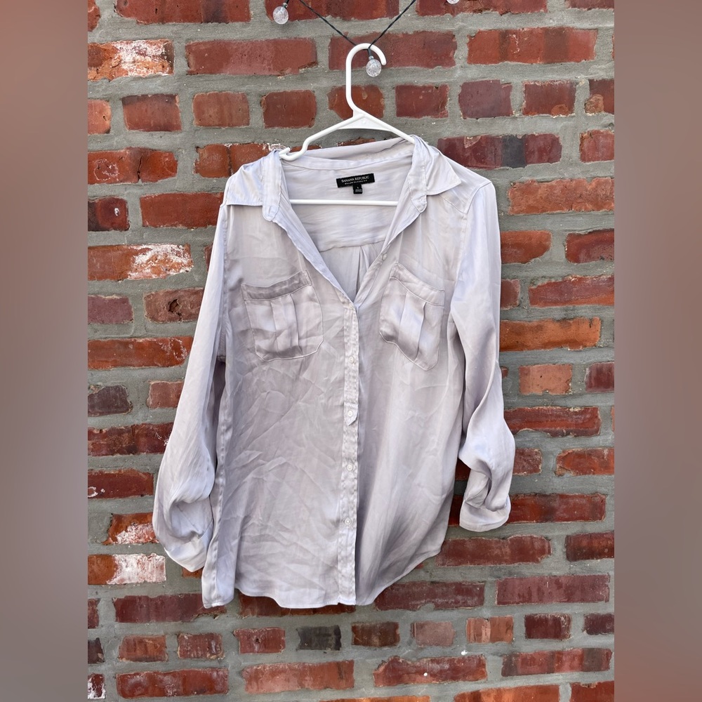 Banana republic size 12 silk button down shirt